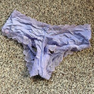 Victoria's Secret Lilac Lace Trim Panties size M